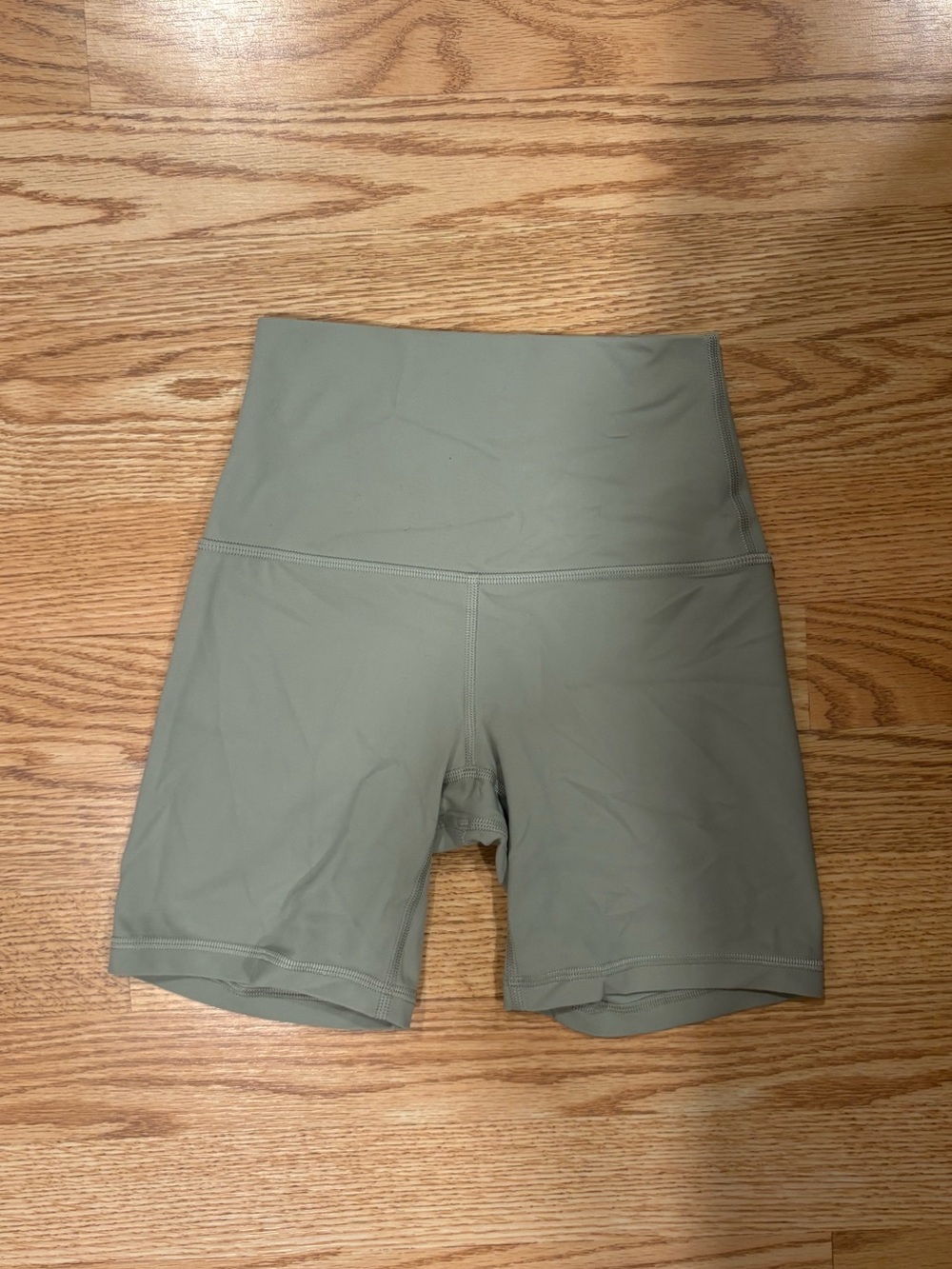 Lululemon Green High Rise 6” Biker Shorts